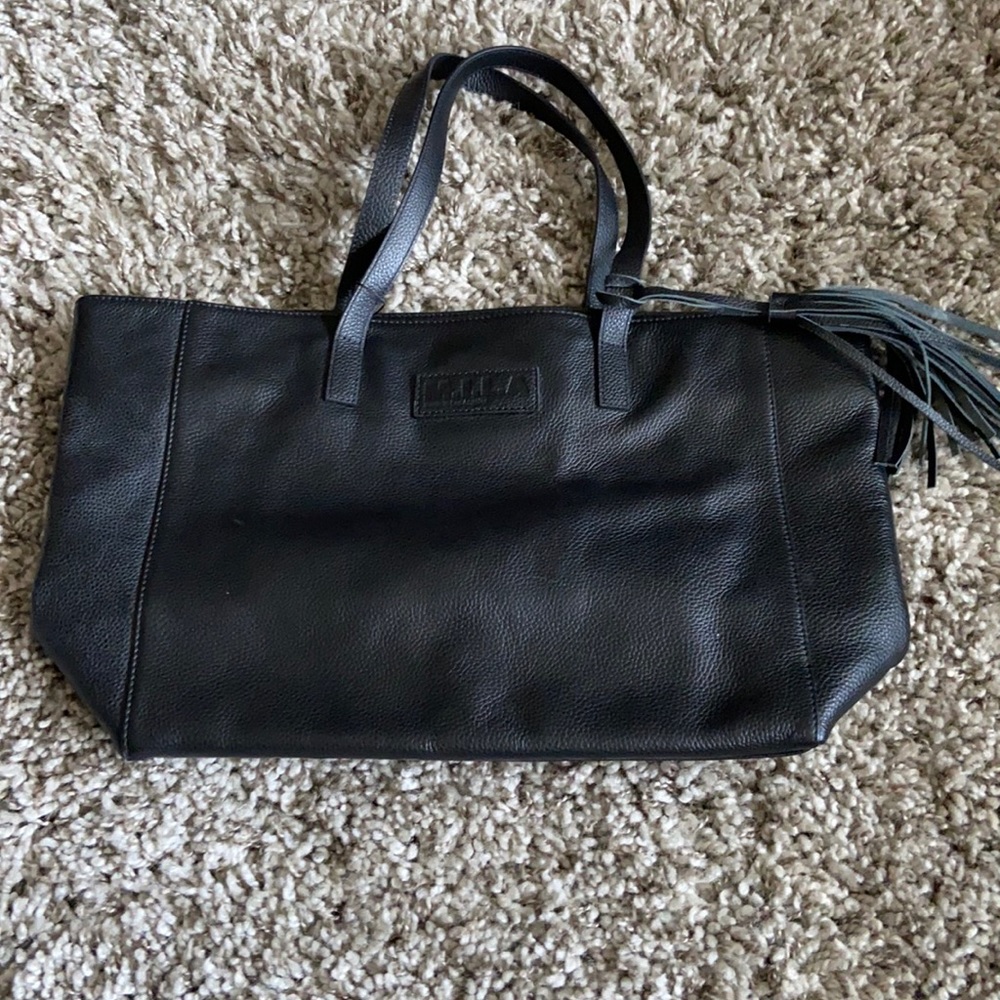 M.I.L.A Shoulder Leather Purse